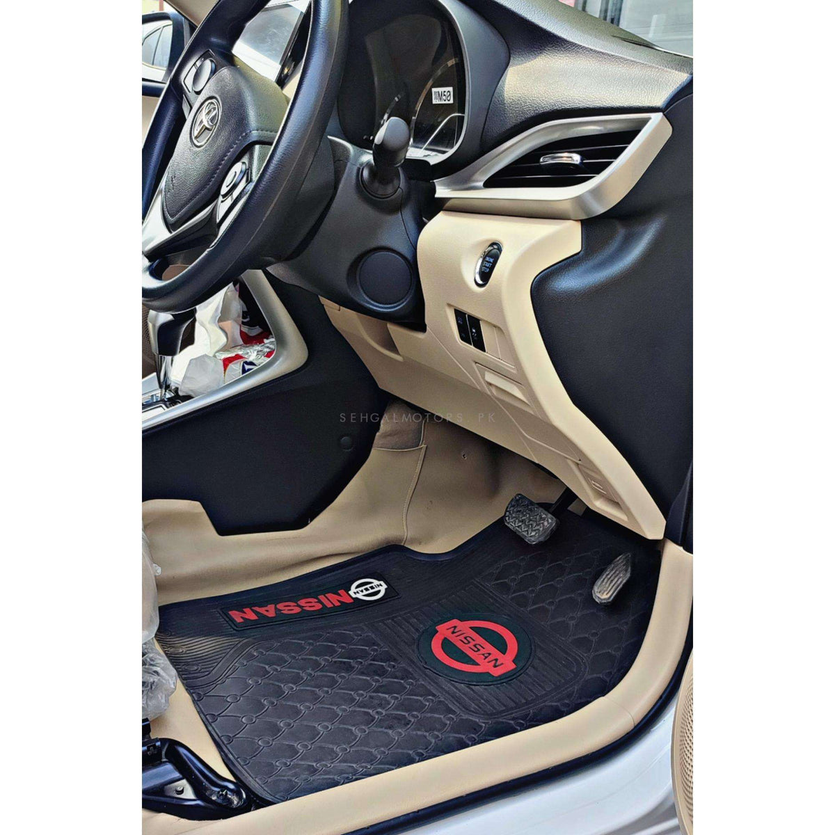 Nissan Universal PVC Rubber Floor Mat Black Red Mix Design - 5 Pcs - Foot Mat For Car